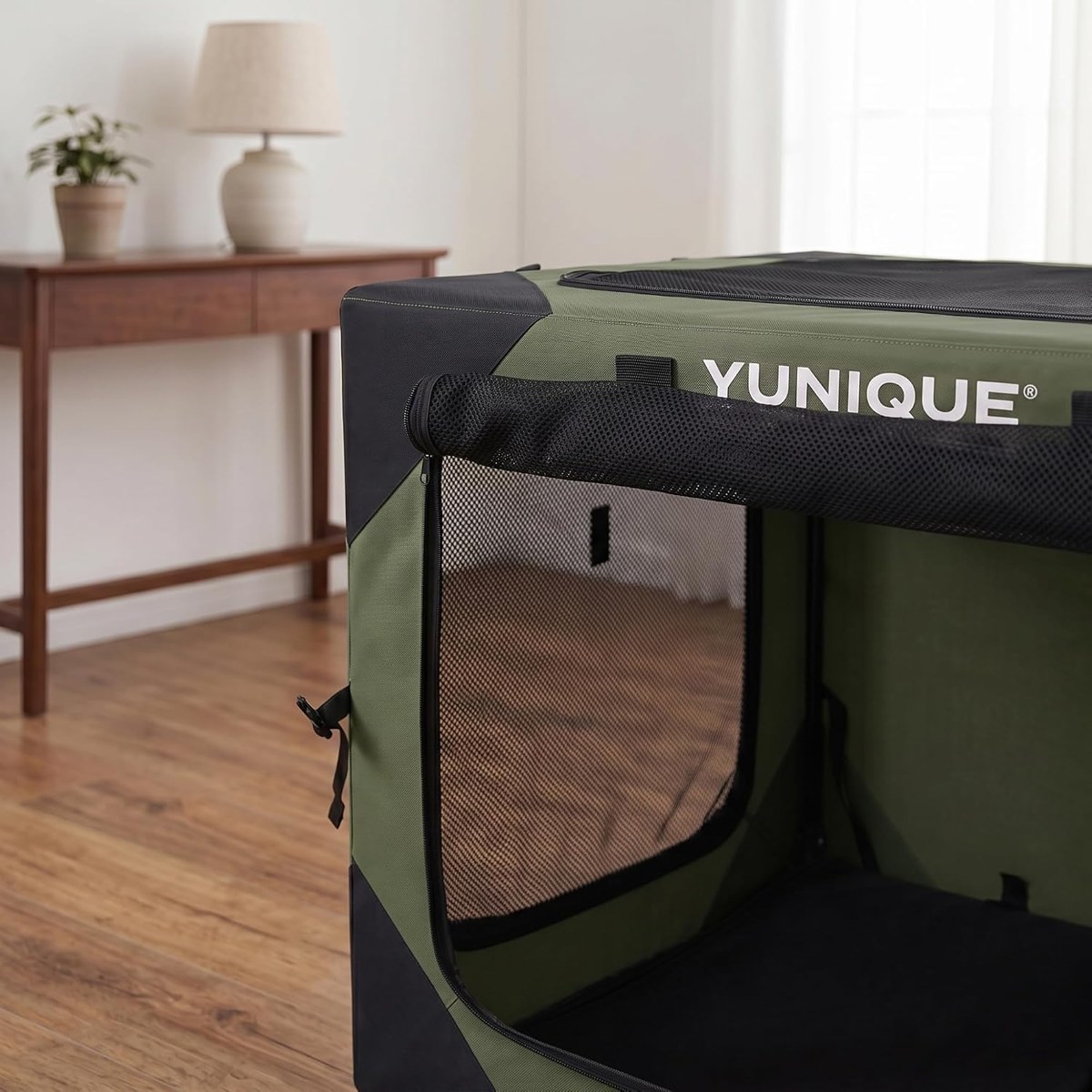 YUNIQUE Foldable Soft Travel Dog Crate detail